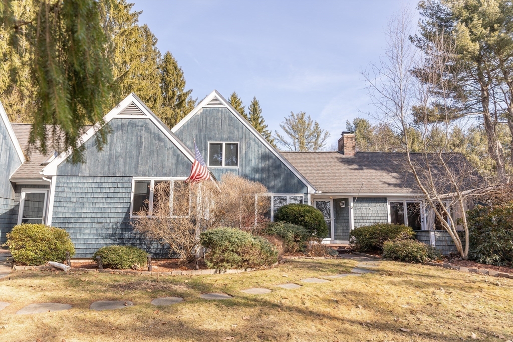 526 Station Rd