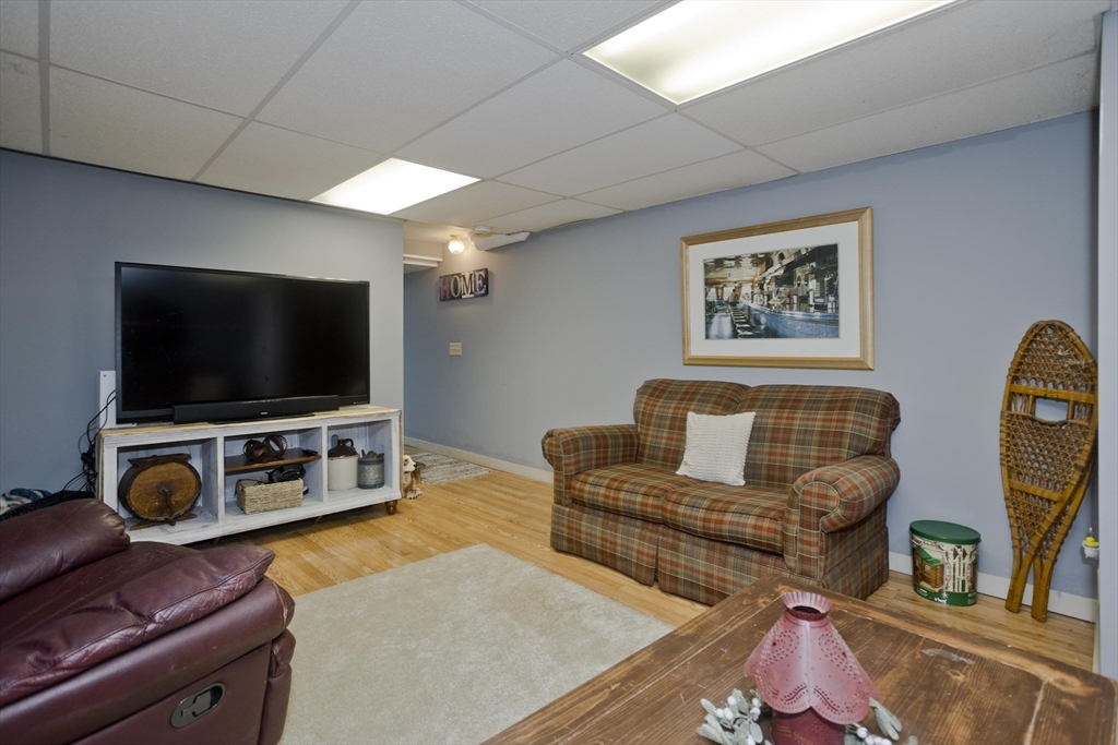 47 Allen Rd
