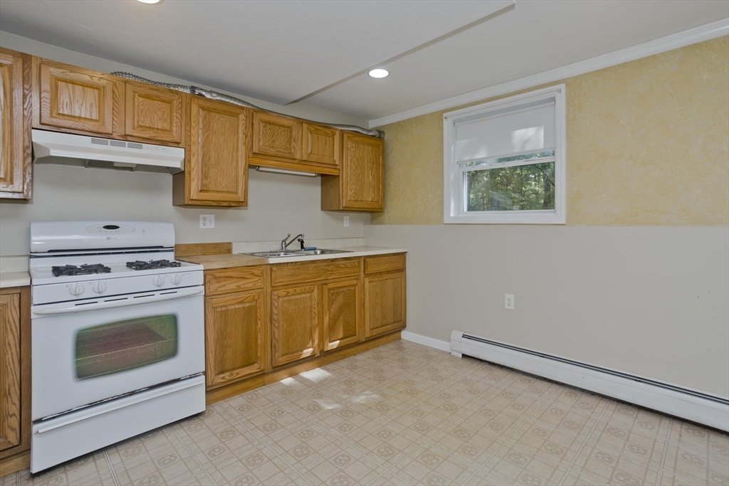 85 Damon Pond Rd