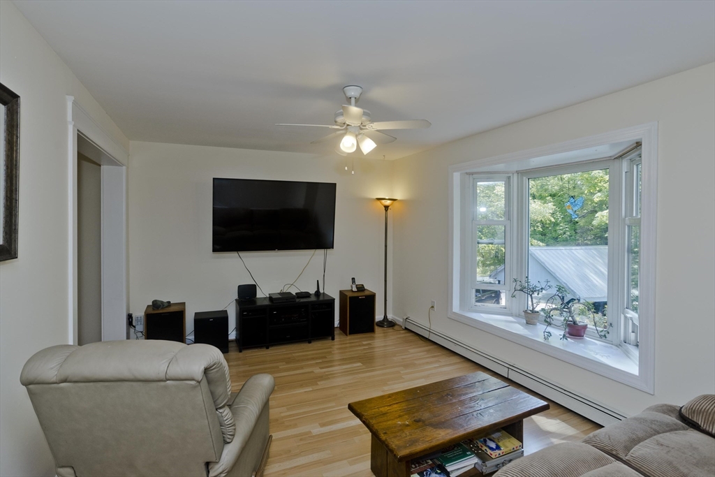 85 Damon Pond Rd