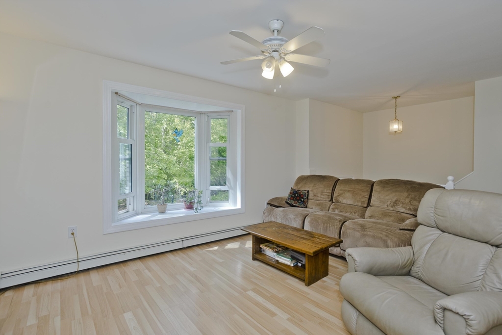 85 Damon Pond Rd