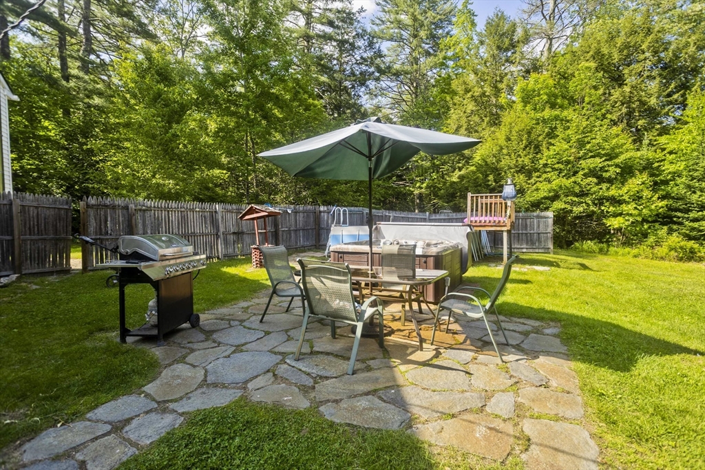 85 Damon Pond Rd