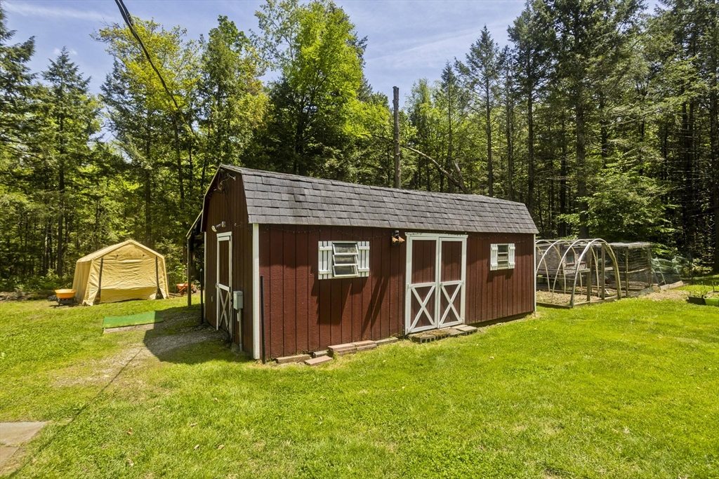 85 Damon Pond Rd