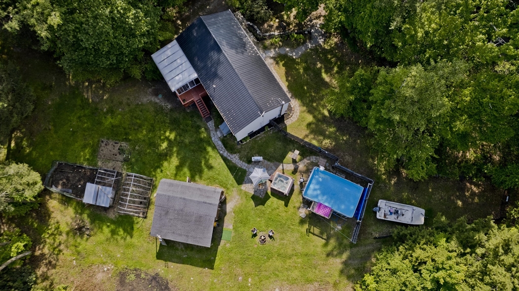 85 Damon Pond Rd