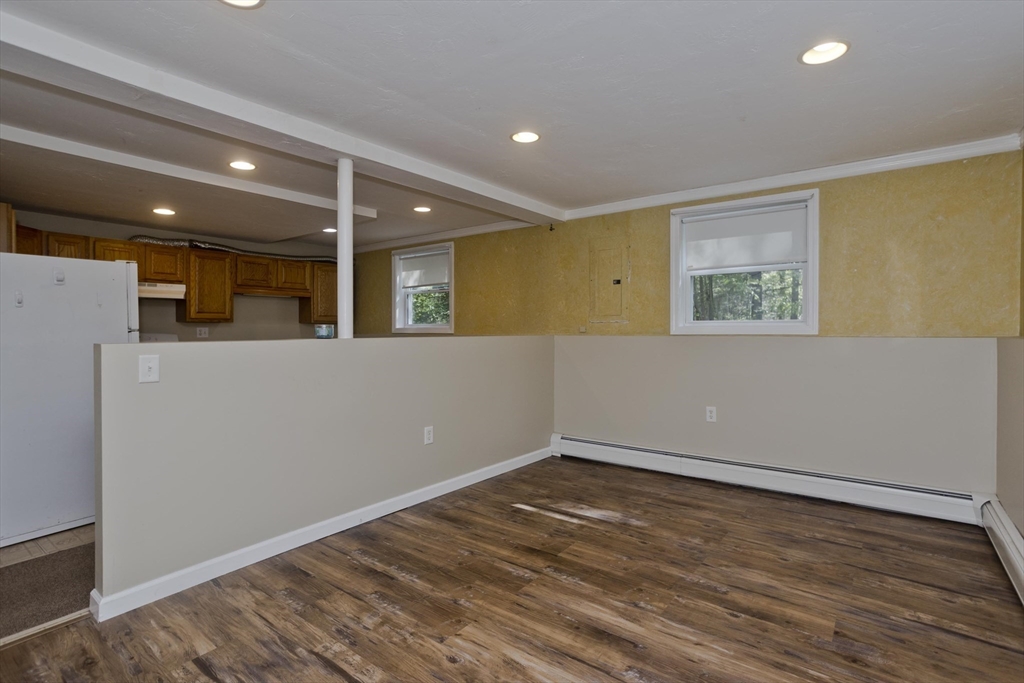 85 Damon Pond Rd