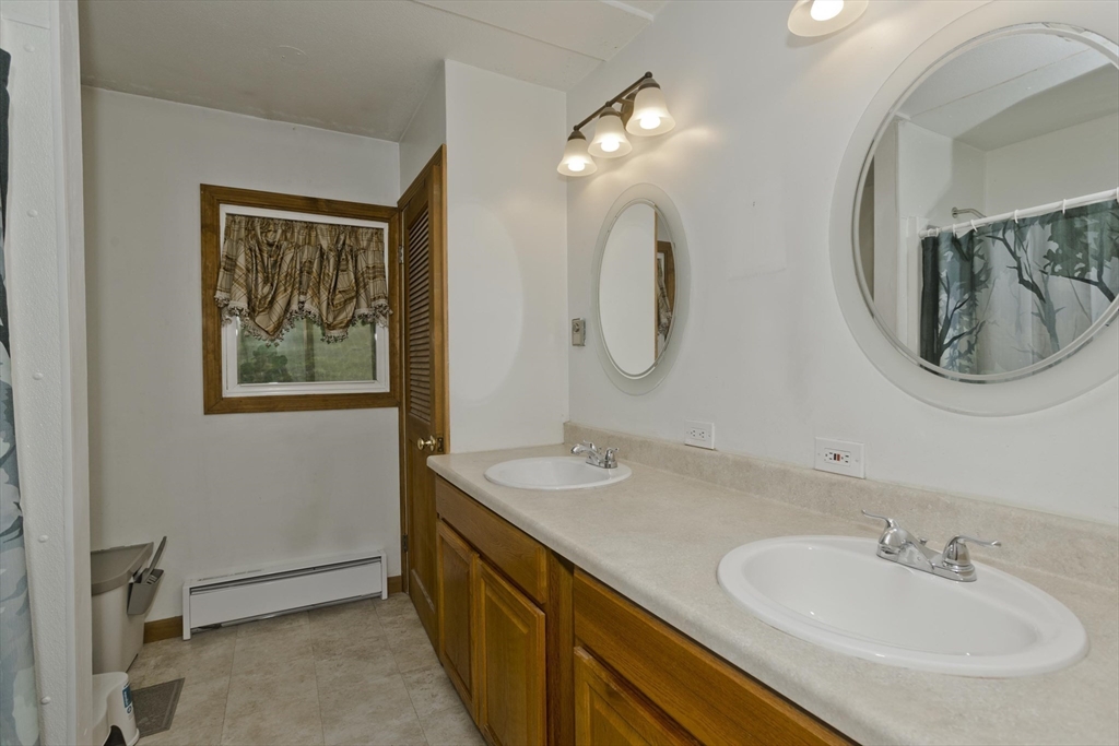 918 Bernardston Rd
