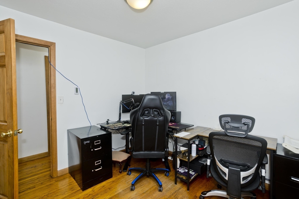 918 Bernardston Rd