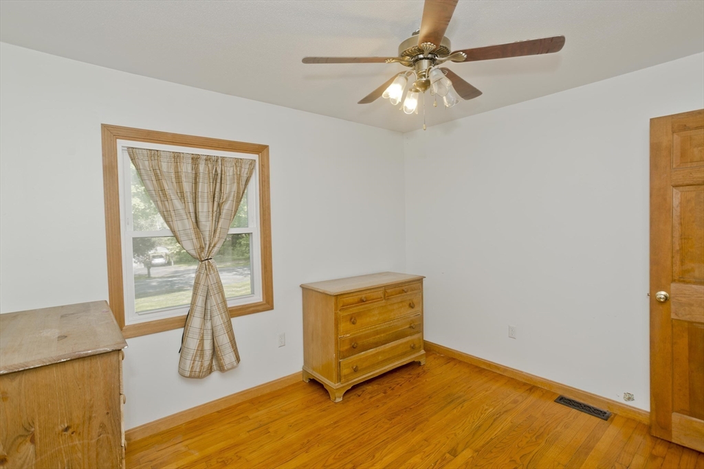 918 Bernardston Rd