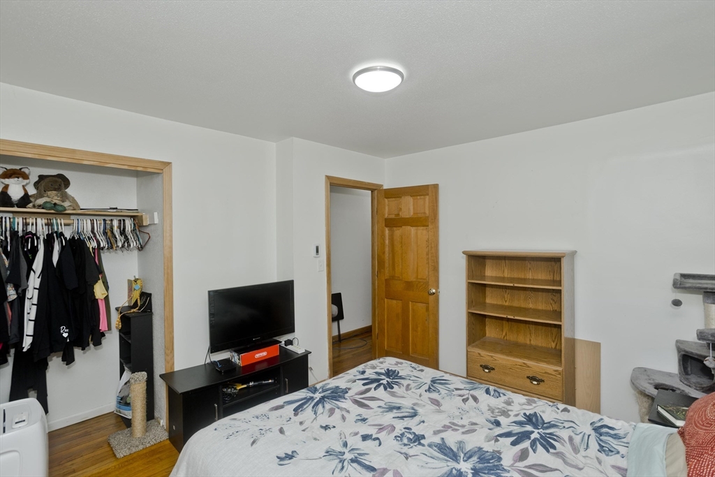 918 Bernardston Rd