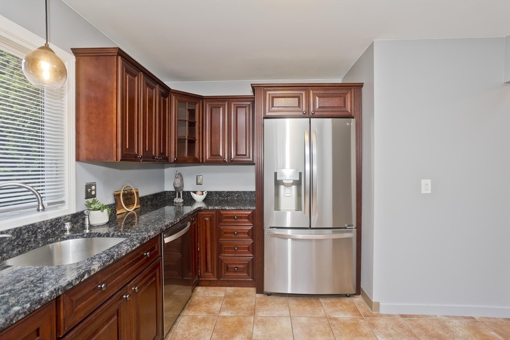 80 Pines Edge Dr #80