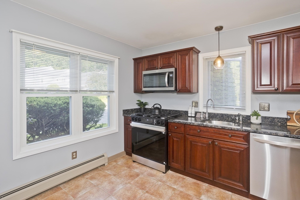 80 Pines Edge Dr #80
