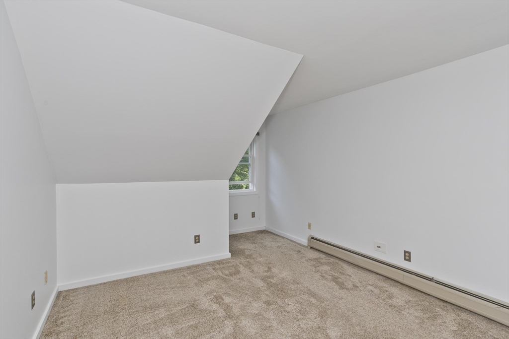 80 Pines Edge Dr #80