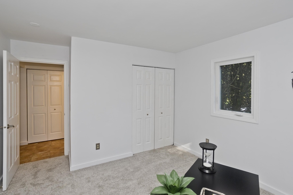 80 Pines Edge Dr #80