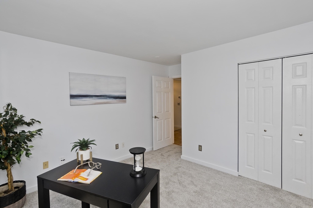 80 Pines Edge Dr #80