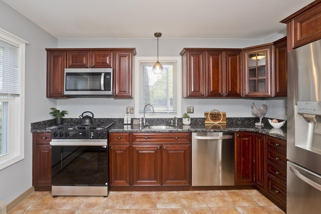 80 Pines Edge Dr #80