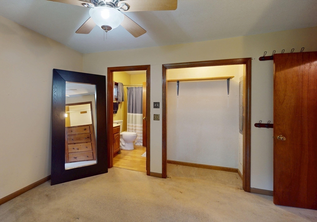 15 Merrill Dr
