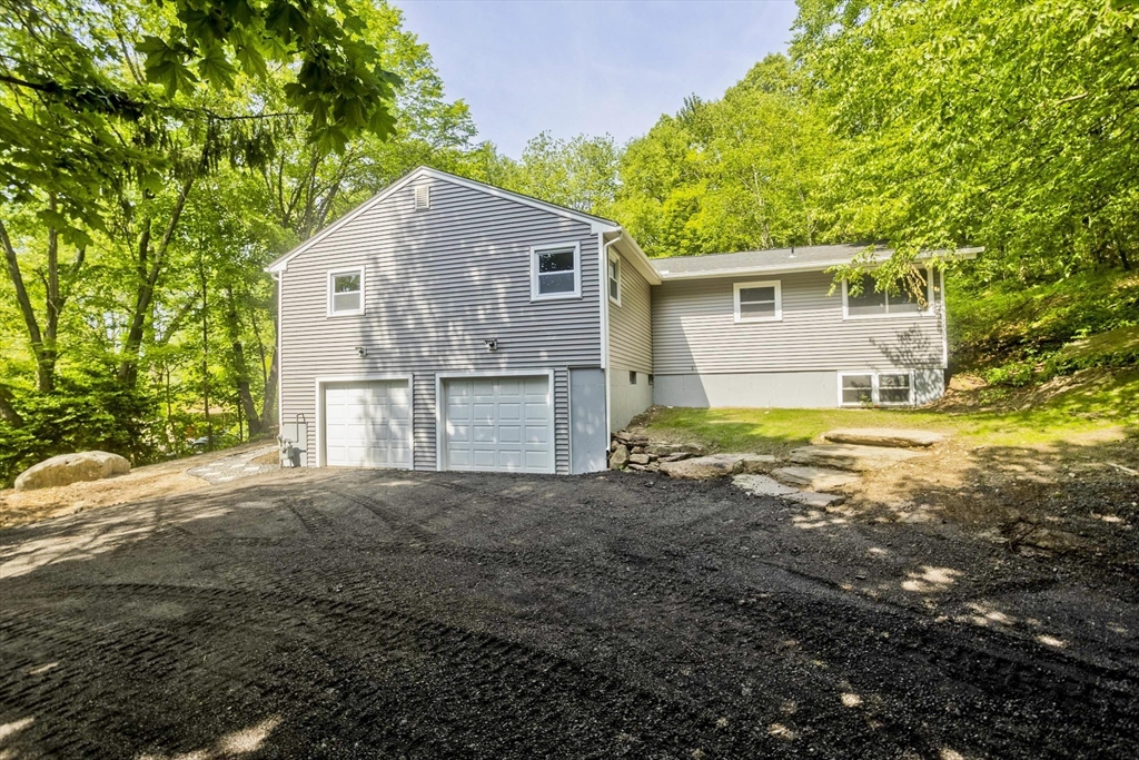 24 Old Jarvis Ave
