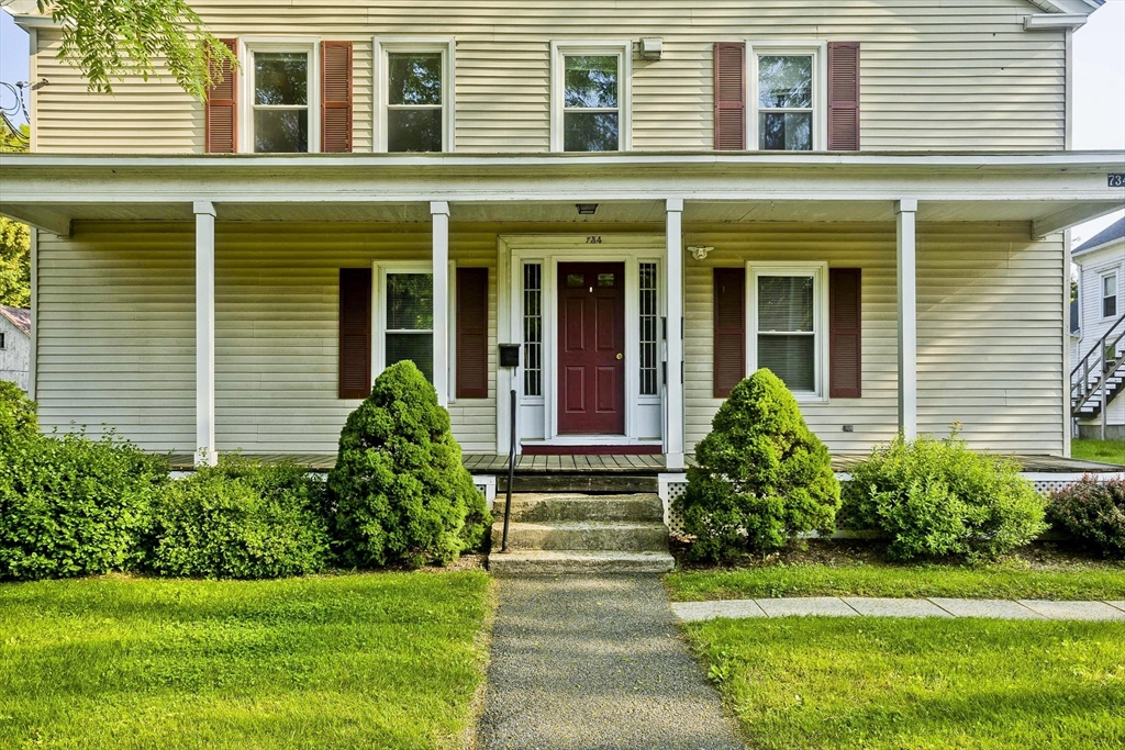 734 Main St