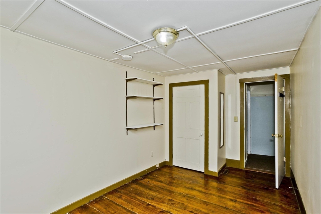 734 Main St