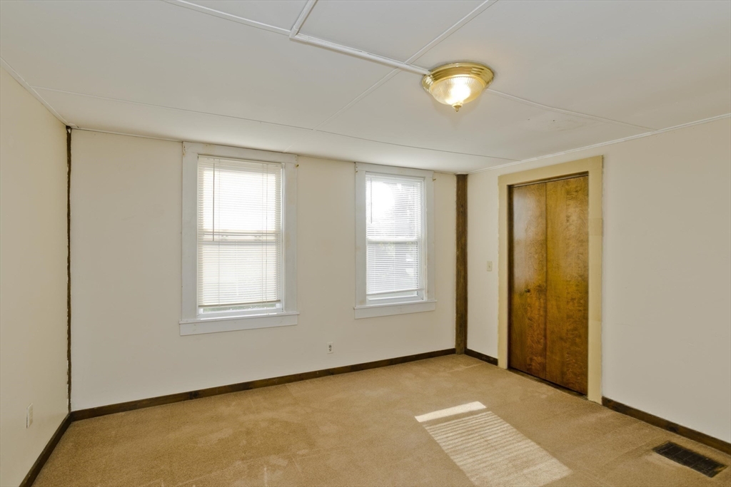 734 Main St
