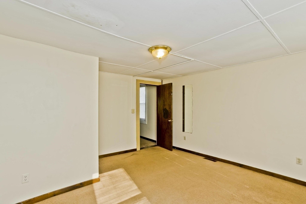734 Main St