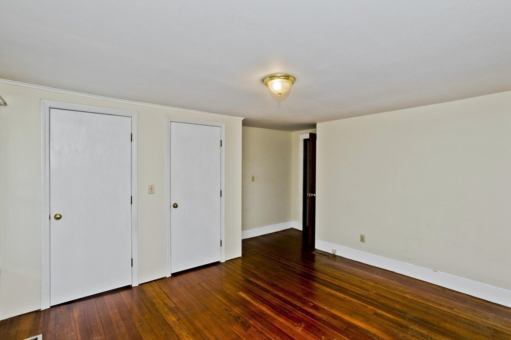 734 Main St