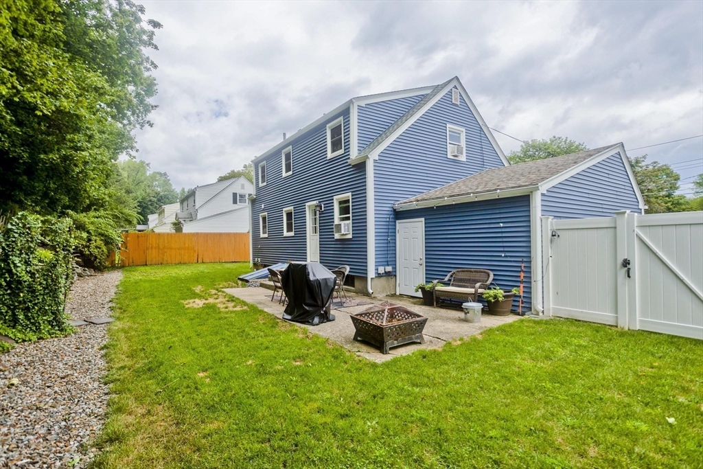 264 Poplar Ave