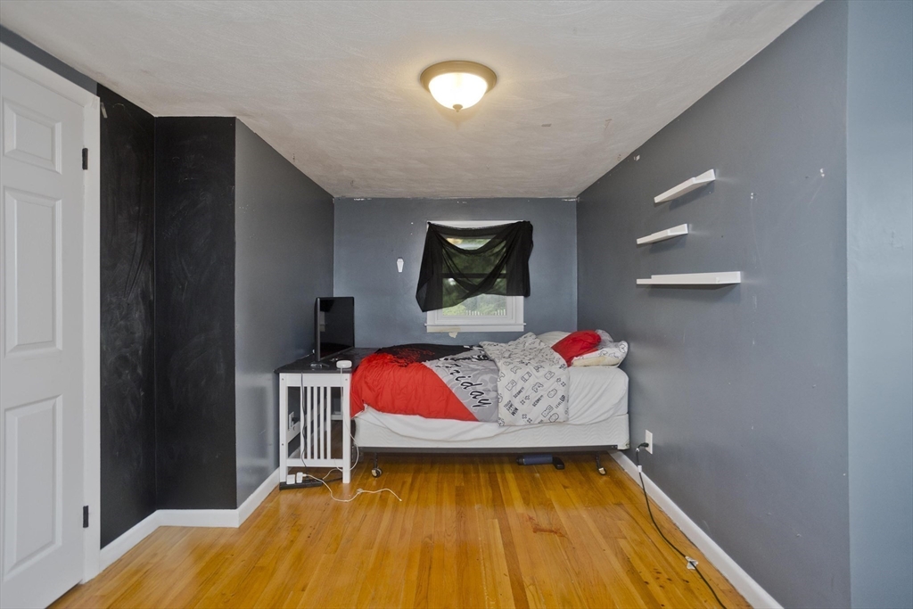 264 Poplar Ave