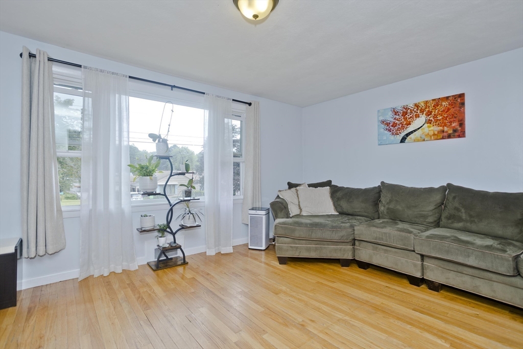 264 Poplar Ave