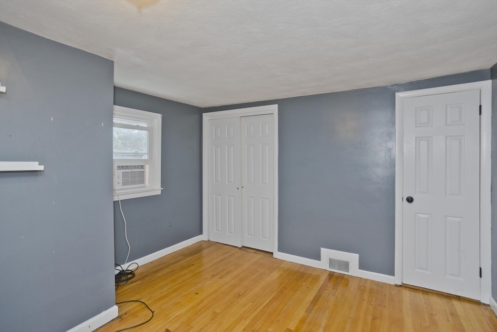 264 Poplar Ave