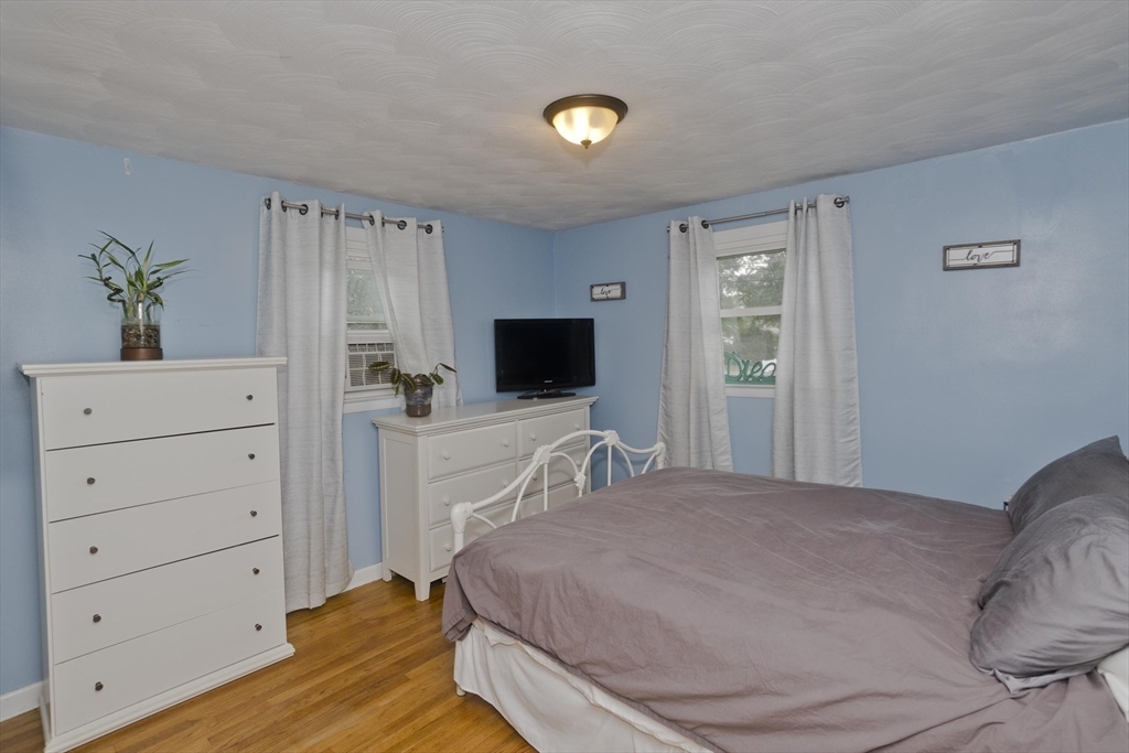 264 Poplar Ave