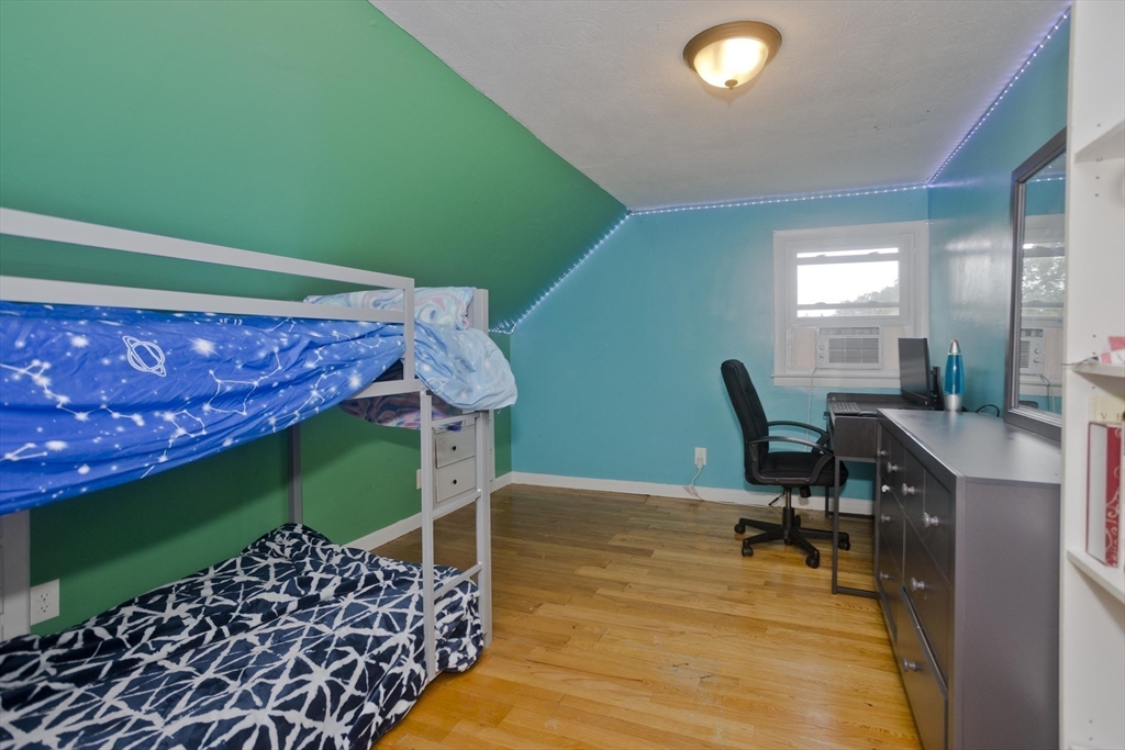 264 Poplar Ave