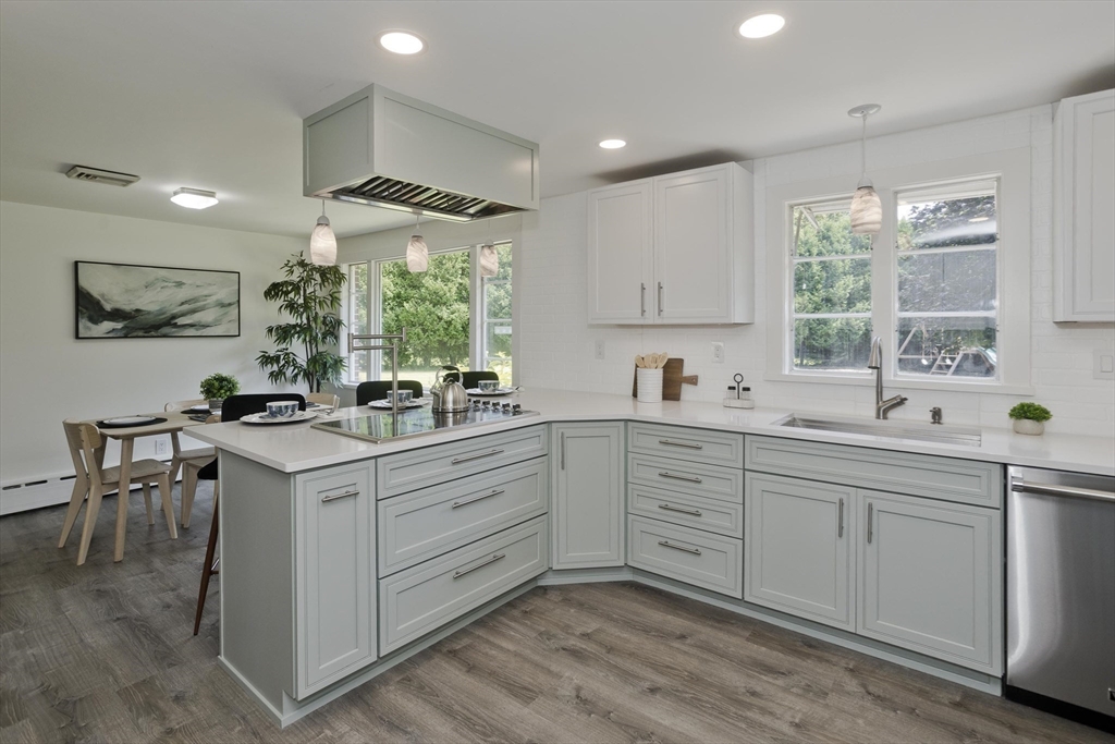 35 Rocky Hill Rd