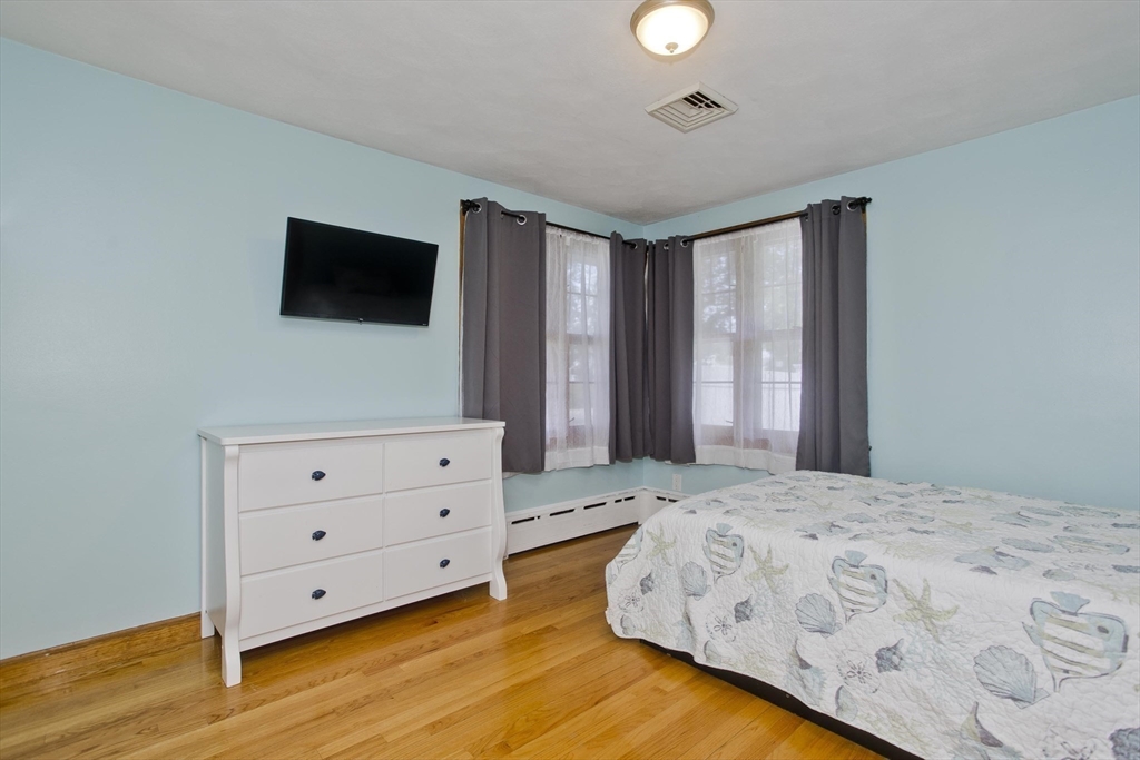 35 Rocky Hill Rd