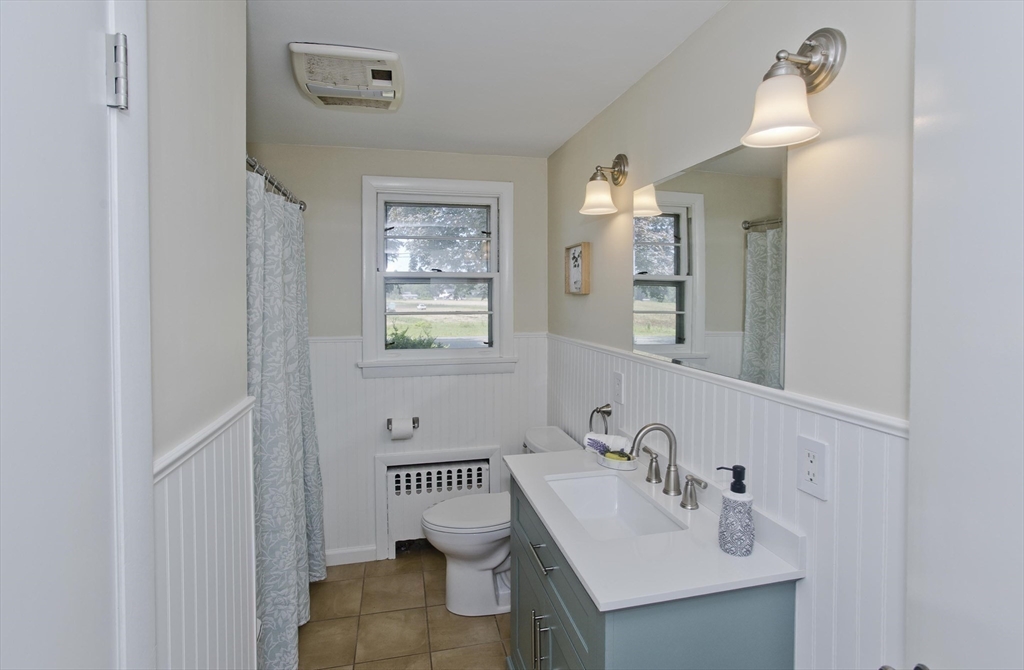 35 Rocky Hill Rd