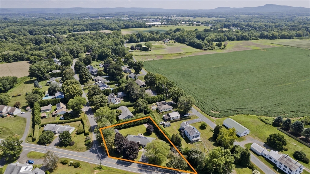 35 Rocky Hill Rd