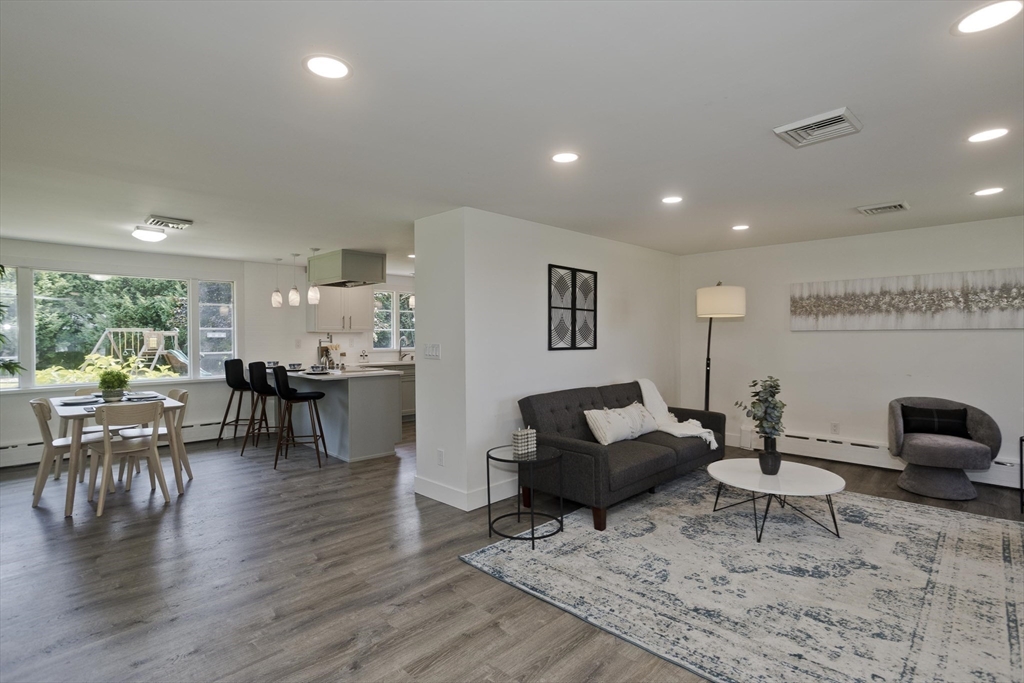 35 Rocky Hill Rd