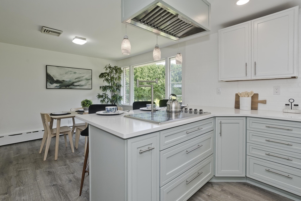35 Rocky Hill Rd