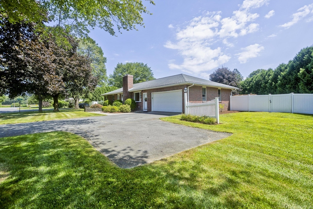 35 Rocky Hill Rd