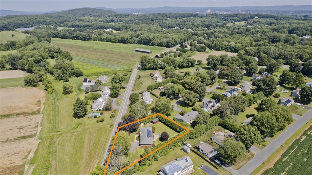 35 Rocky Hill Rd