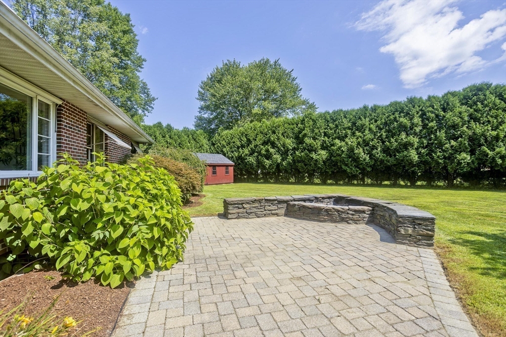 35 Rocky Hill Rd