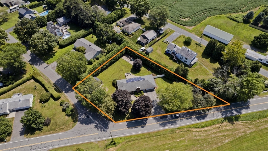 35 Rocky Hill Rd