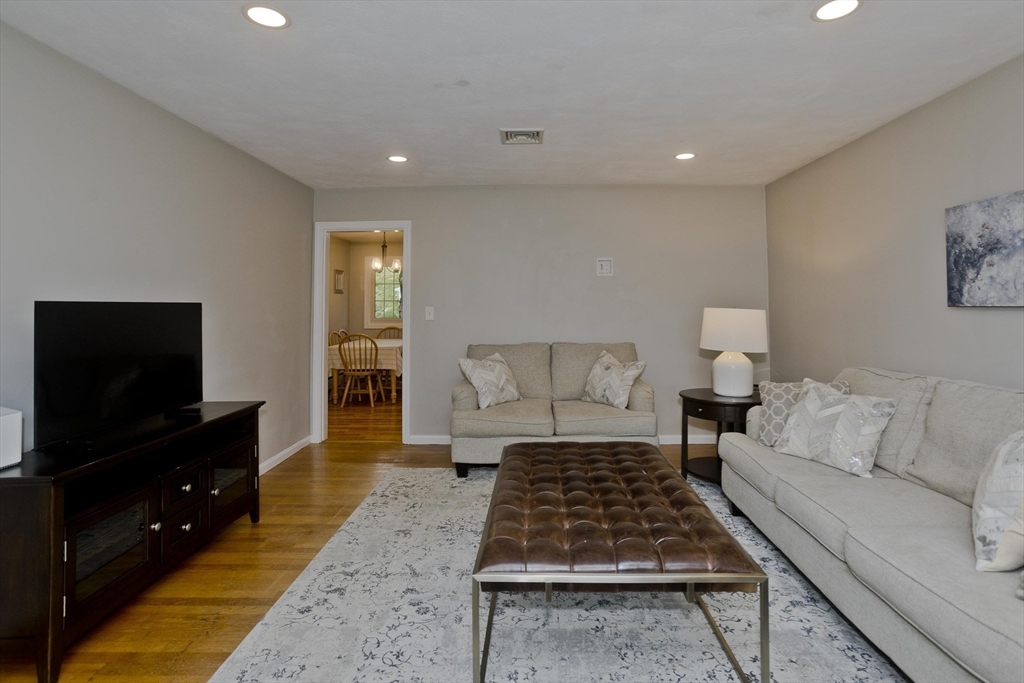 213 Spring Grove Ave