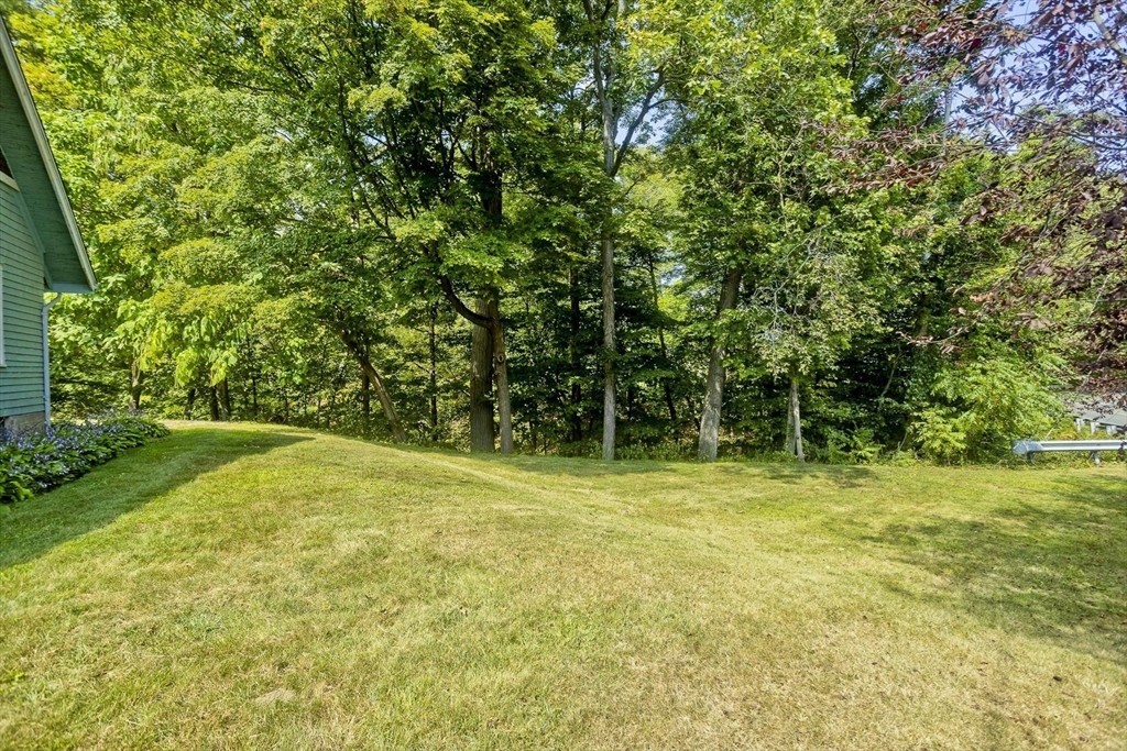 204 River Dr
