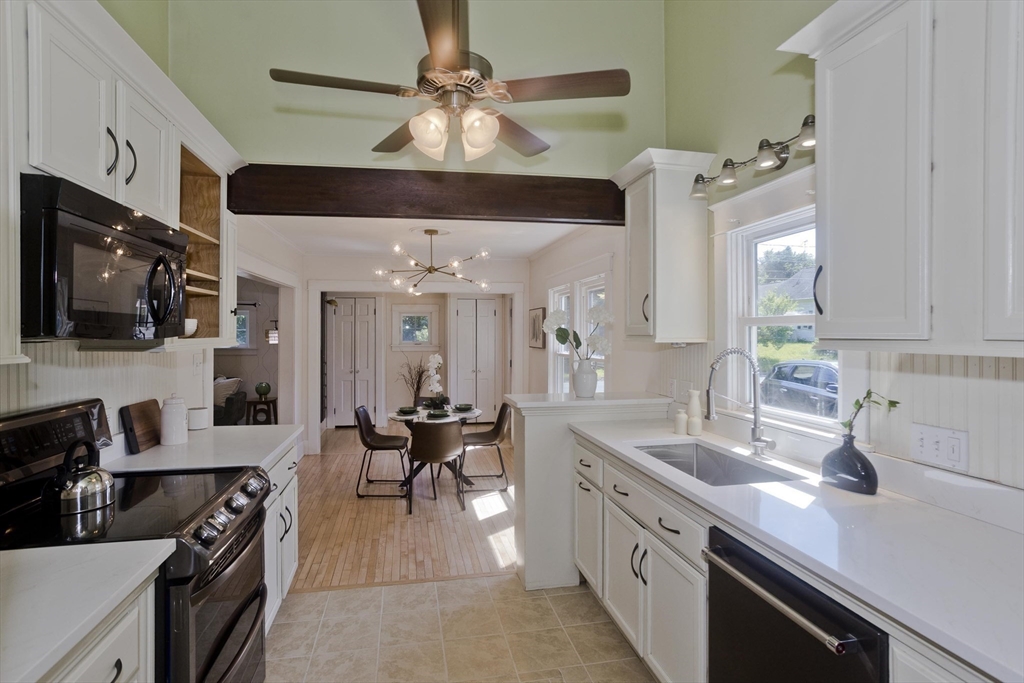 204 River Dr