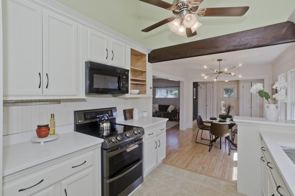 204 River Dr