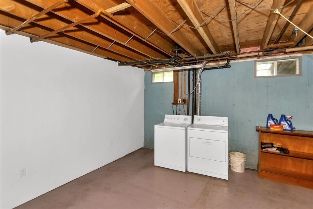 8 Tara Cir