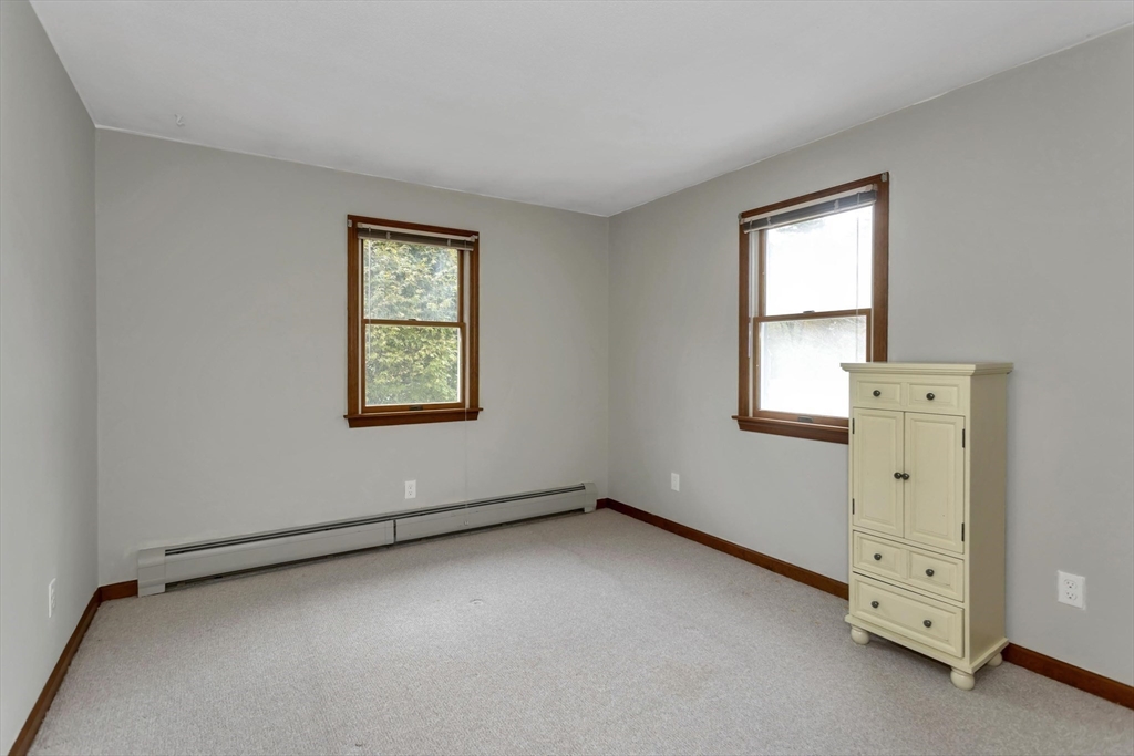8 Tara Cir