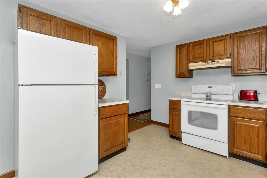 8 Tara Cir