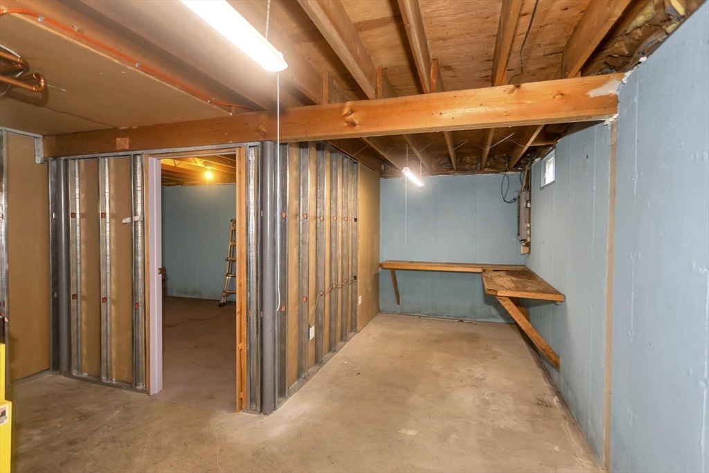 8 Tara Cir